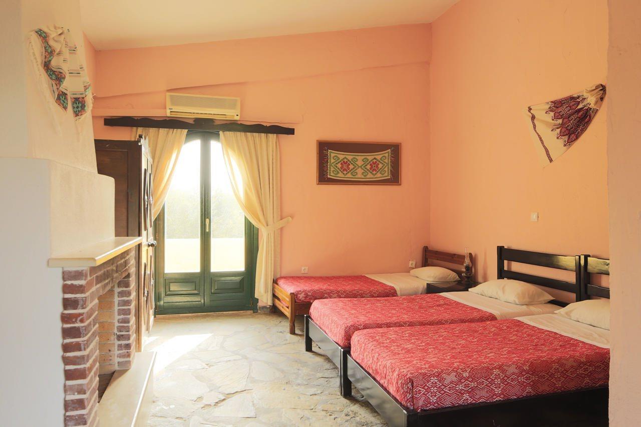 Arolithos Traditional Village Hotel Tilisos Exterior photo